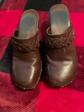 Braided Leather Clog Mule in Brown